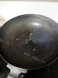 绿色食物之绿色食物之青椒回锅肉做法图解3)