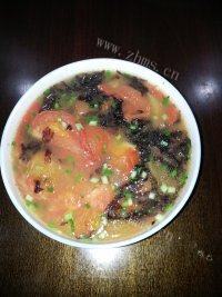 美味的番茄紫菜汤