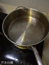 美味的鲜肉生煎包做法图解5)