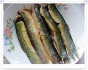 美味的清蒸泥鳅做法图解2)