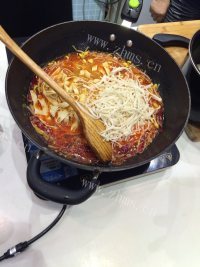 好吃的水煮鱼做法图解27)