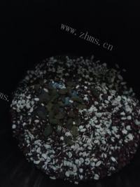香糯爽滑的红豆薏米粥做法图解5)
