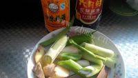 家常菜芽菜扣肉做法图解2)