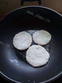 美味的豆渣饼做法图解8)