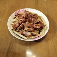 美味的香芋蒸排骨做法图解5)