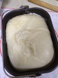 自制毛毛虫面包做法图解3)