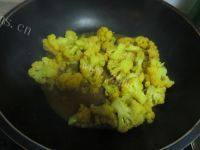家常菜咖喱菜花做法图解6)