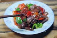 家常菜彩椒炒腊肠