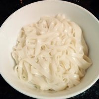 色泽鲜亮的西红柿鸡蛋面做法图解4)