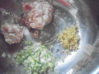 自制白萝卜水饺做法图解3)