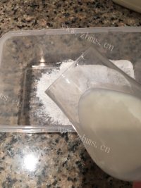 自制草莓糯米糍做法图解4)