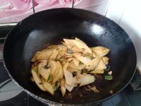 家常香菇豆泡炒土豆片做法图解8)