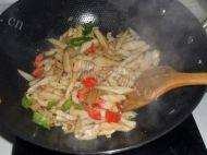 酥嫩莲藕炒肉片