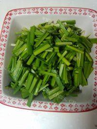 健康美食之韭菜炒鸡蛋做法图解2)