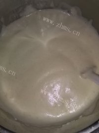 香气浓郁的水果奶油蛋糕做法图解4)