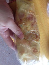美味的奶香鸡蛋饼