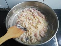 美味的培根奶油意面#百味来做法图解17)