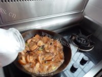 鲜嫩多汁的天津红烧肉做法图解19)