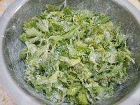 很喜欢的蒸芹菜叶做法图解4)