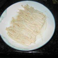 家常菜肉末金针菇做法图解10)