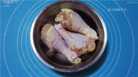 奥尔良烤鸡腿做法图解2)
