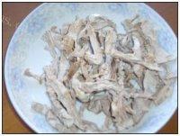 家常菜笋干炒腊肉做法图解1)