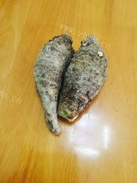 美味的香芋蒸排骨做法图解1)