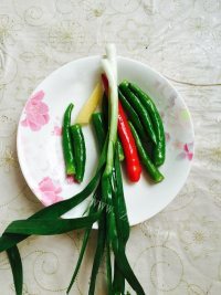 家常干煸小杂鱼做法图解2)