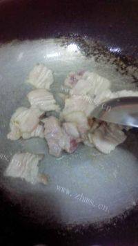 家常芹菜香干炒肉做法图解3)