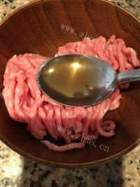 五味俱全的肉沫茄子做法图解2)