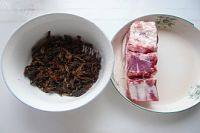 家常梅干菜烧肉做法图解1)