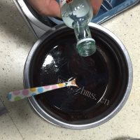 香甜的熔岩蛋糕做法图解7)