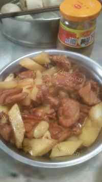 色香味俱全的鸡肉炖土豆做法图解7)