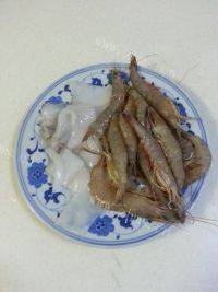 海鲜粉丝煲做法图解1)