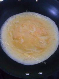 自制煎鸡蛋卷做法图解2)