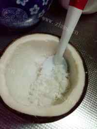 可口的椰茸红豆沙做法图解3)