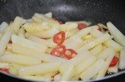 家常菜酸辣土豆条