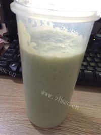 冰冰的牛油果冰棒做法图解3)