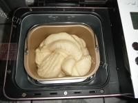 美味的淡奶油椰蓉吐司做法图解15)