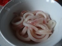 美味的香酥鱿鱼圈做法图解1)