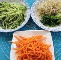 美味的鸡丝黑芝麻酱凉面做法图解7)