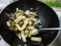 家常菜茄子烧豆腐做法图解8)