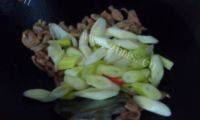 家常菜大葱炒肉片做法图解5)