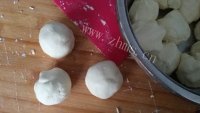美味的黄米面粘豆包做法图解2)