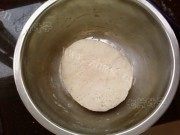 美味的鲜虾土豆香菇披萨做法图解3)