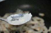 葱香藕片做法图解4)