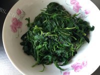 色香味俱全的马兰头拌香干做法图解3)