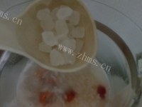 自制山楂玫瑰粥做法图解6)