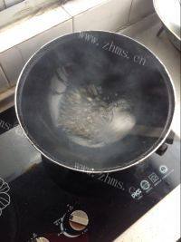 简单版红烧猪脊骨做法图解8)