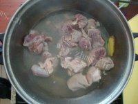 彩椒炒羊肉做法图解1)